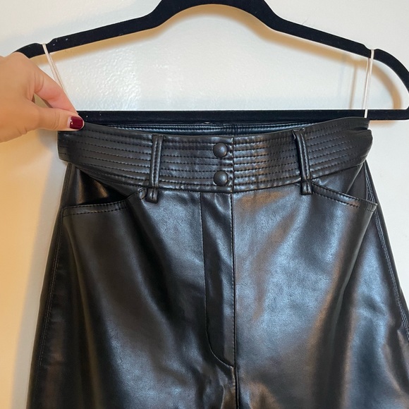Wilfred by Aritzia Funk Vegan Leather Pants Size 4 - Picture 6 of 12